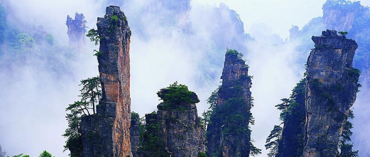 A3【魅力湘西★天下凤凰】：湖南长沙韶山张家界杨家界袁家界魅力湘西晚会天门山矮寨大桥凤凰古城双飞五日典雅纯玩游