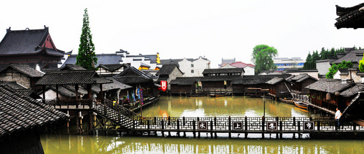 【纷享经典2号—改良版】黄果树瀑布-荔波大小七孔-瑶山古寨-下司古镇-西江千户苗寨休闲5日游